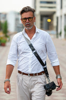 Tracolla per fotocamera in tessuto grigio perla e cuoio nero - tracolla per mirrorless - nice one shoulder strap