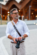 Tracolla per fotocamera in tessuto a caramello (beige) e cuoio testa di moro - tracolla per mirrorless - nice one shoulder strap