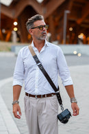 Tracolla per fotocamera in tessuto a caramello (beige) e cuoio testa di moro - tracolla per mirrorless - nice one shoulder strap