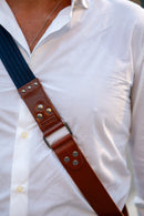Tracolla per fotocamera in tessuto blu a costine e cuoio rosso inglese - tracolla per mirrorless - nice one shoulder strap