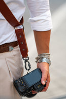 Tracolla per fotocamera in tessuto blu a costine e cuoio rosso inglese - tracolla per mirrorless - nice one shoulder strap